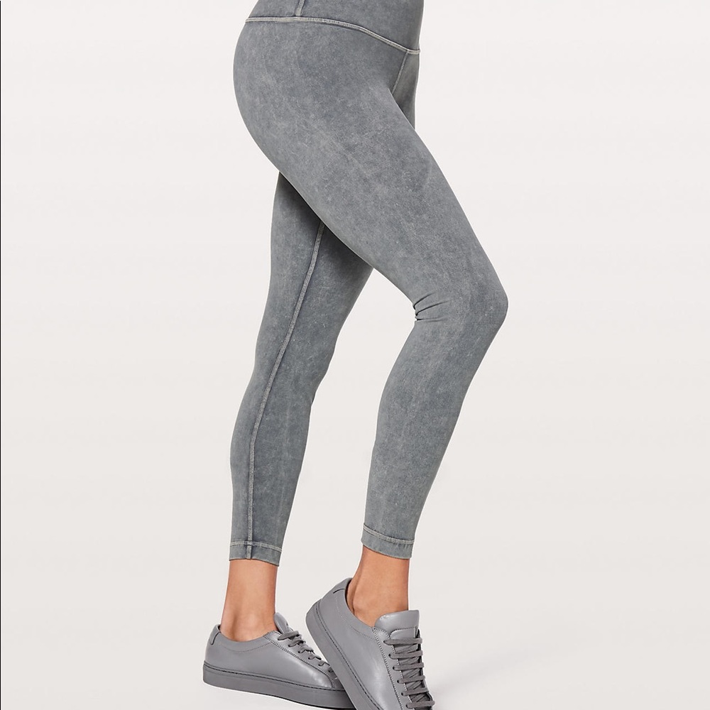 Lululemon washed Luna Wunder under Sz 2 SOLD OUT
